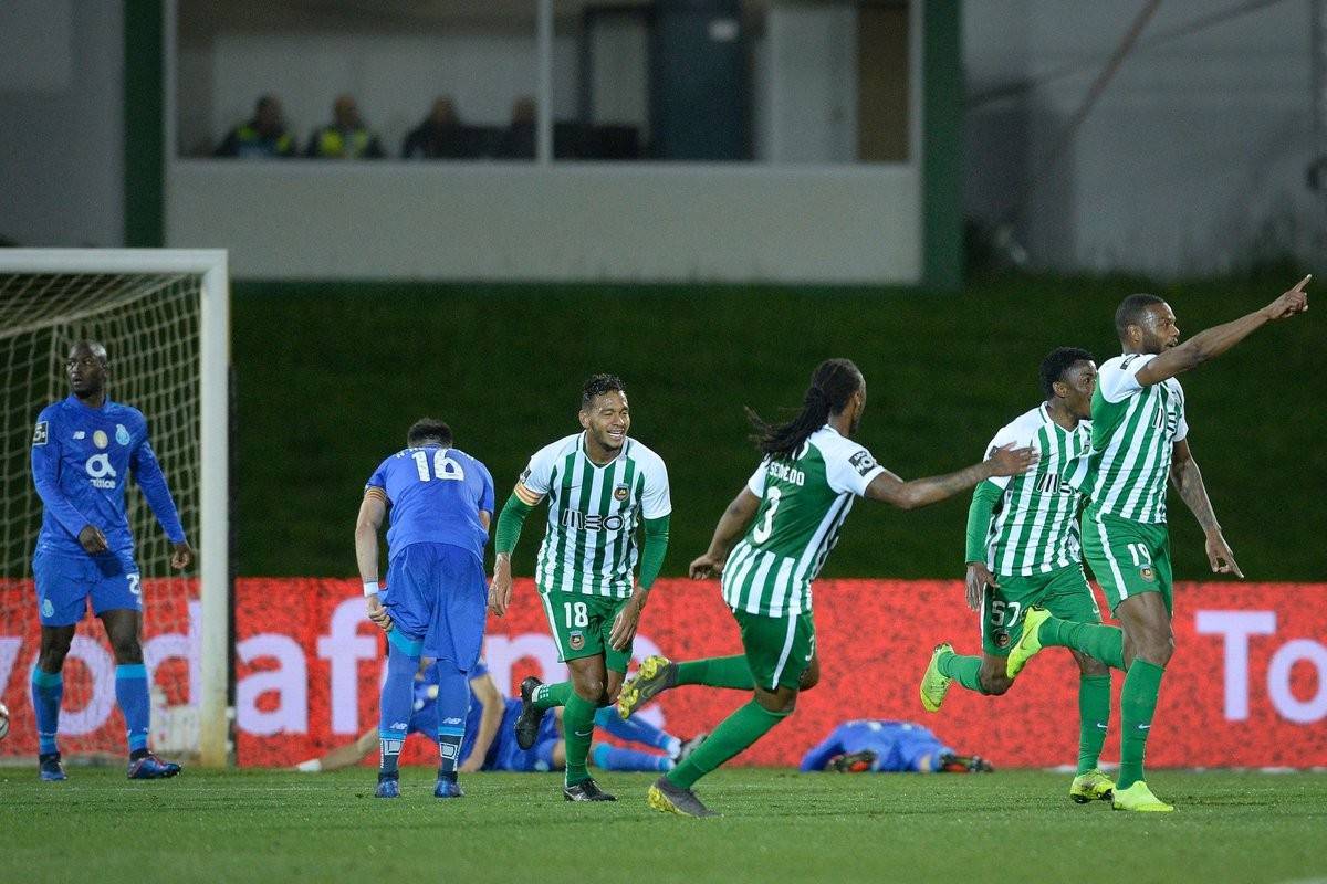 包含里昂力克波尔图，贝尔补时绝平欧冠的词条