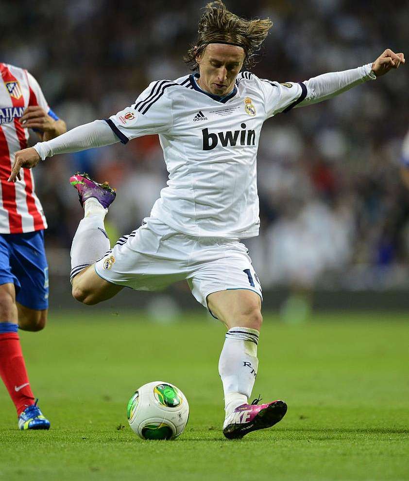 拜仁绝杀热刺,莫德里奇梅开二度足总杯的简单介绍 拜仁绝杀热刺,莫德里奇梅开二度足总杯的简单介绍