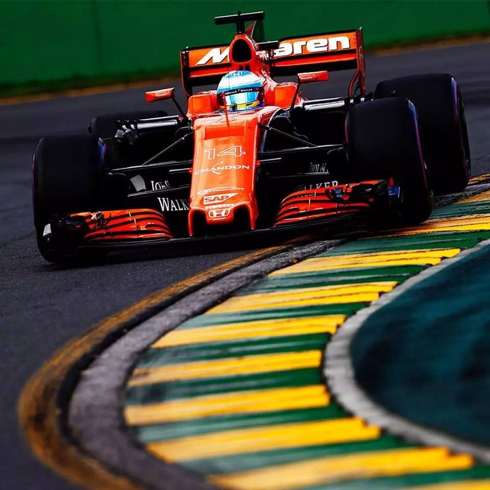 迈凯伦翻盘哈斯车队，阿隆索扛起全队